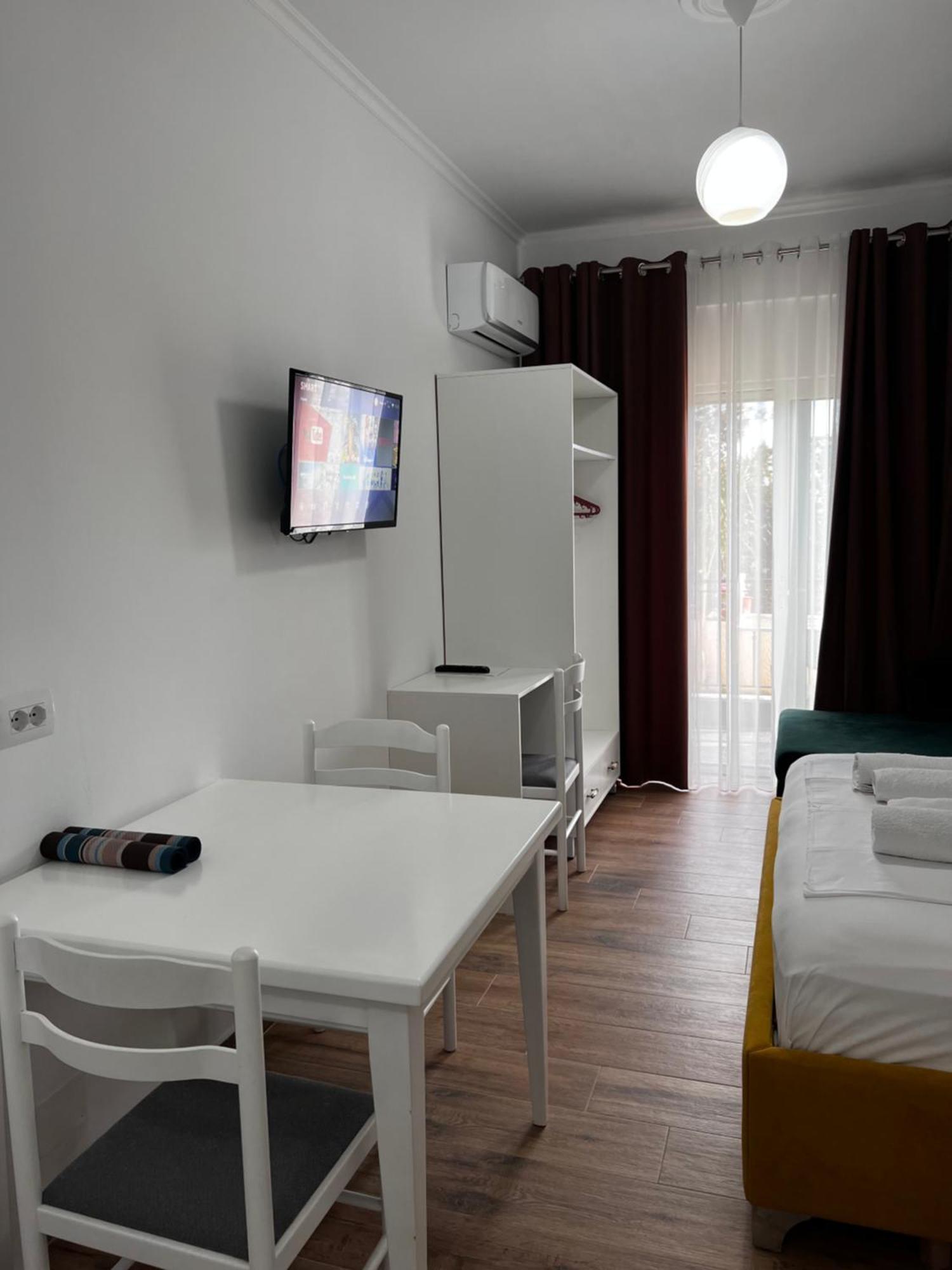 Appartamento The Gwen Sarandë Esterno foto