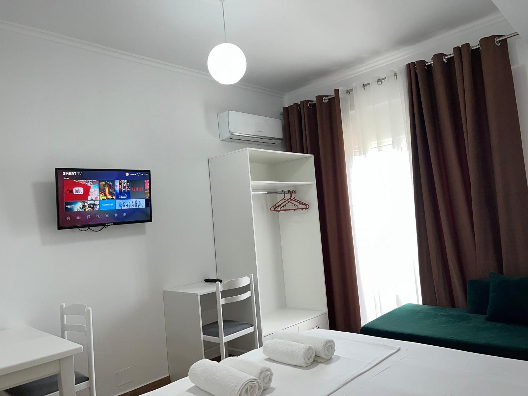 Appartamento The Gwen Sarandë Esterno foto