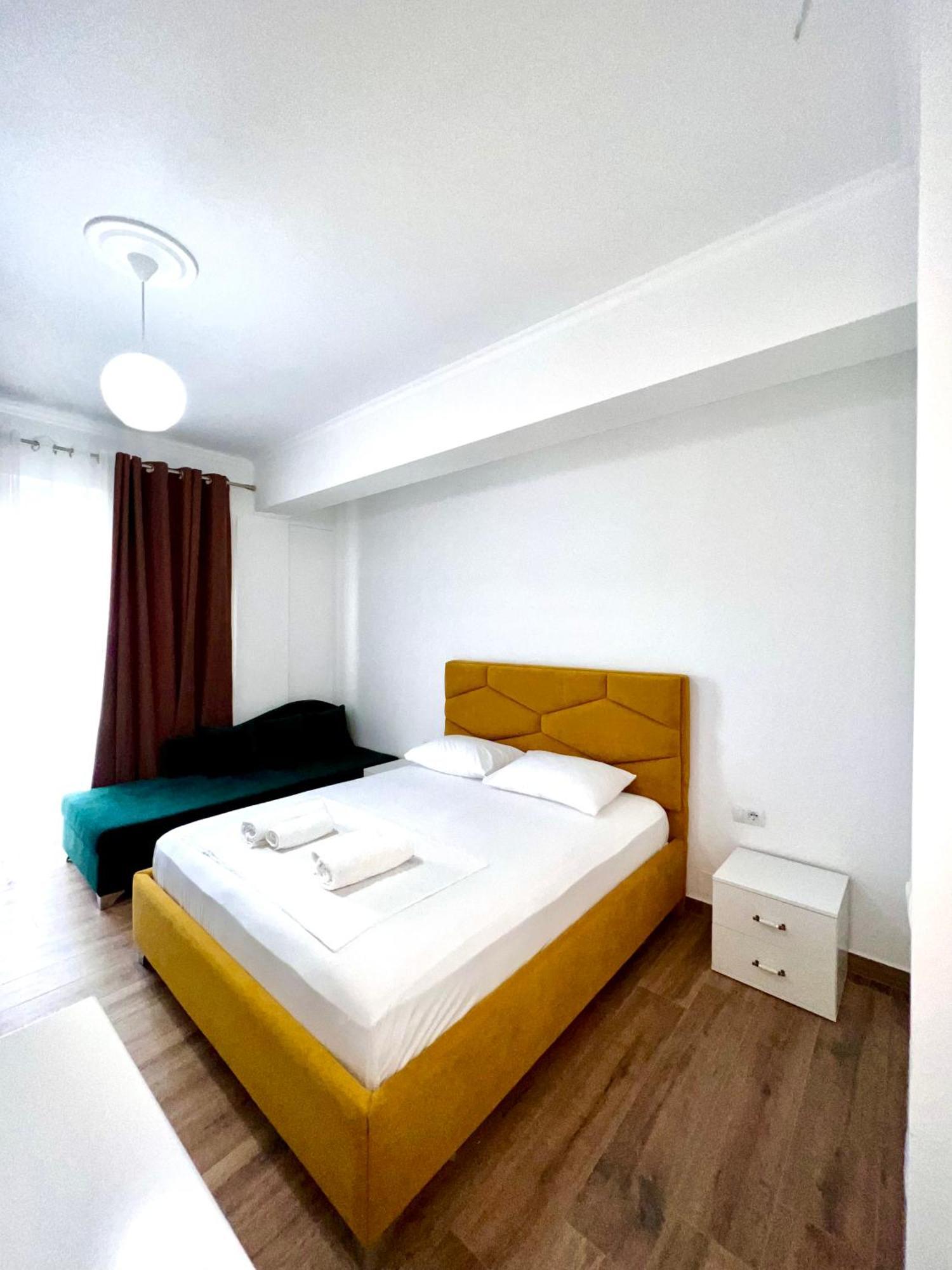 Appartamento The Gwen Sarandë Esterno foto