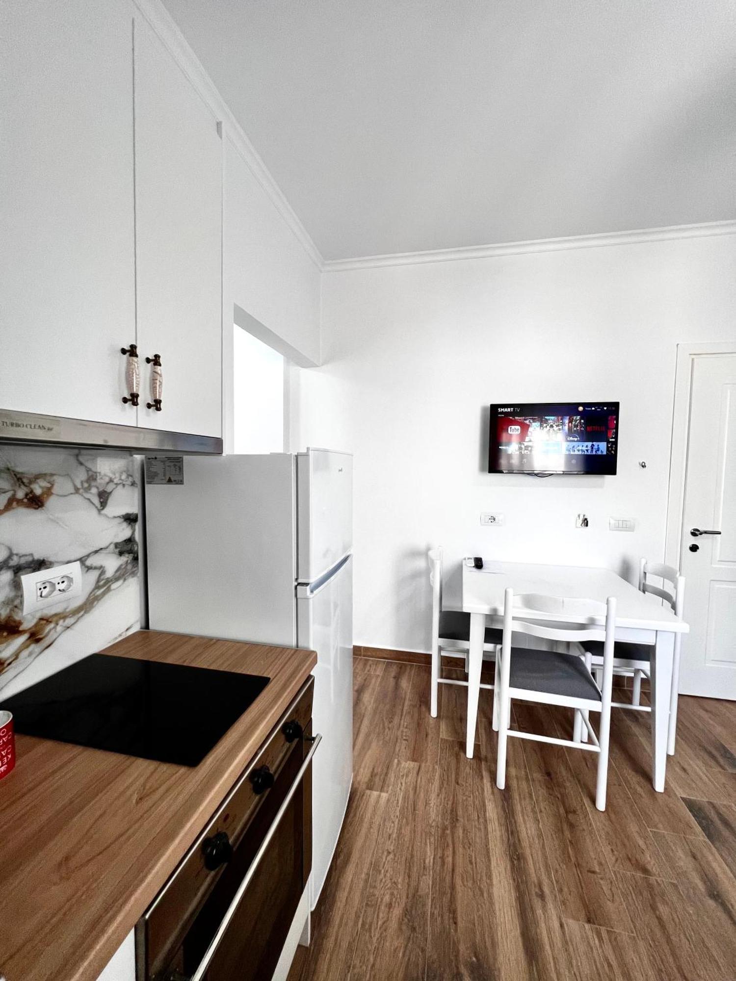 Appartamento The Gwen Sarandë Esterno foto