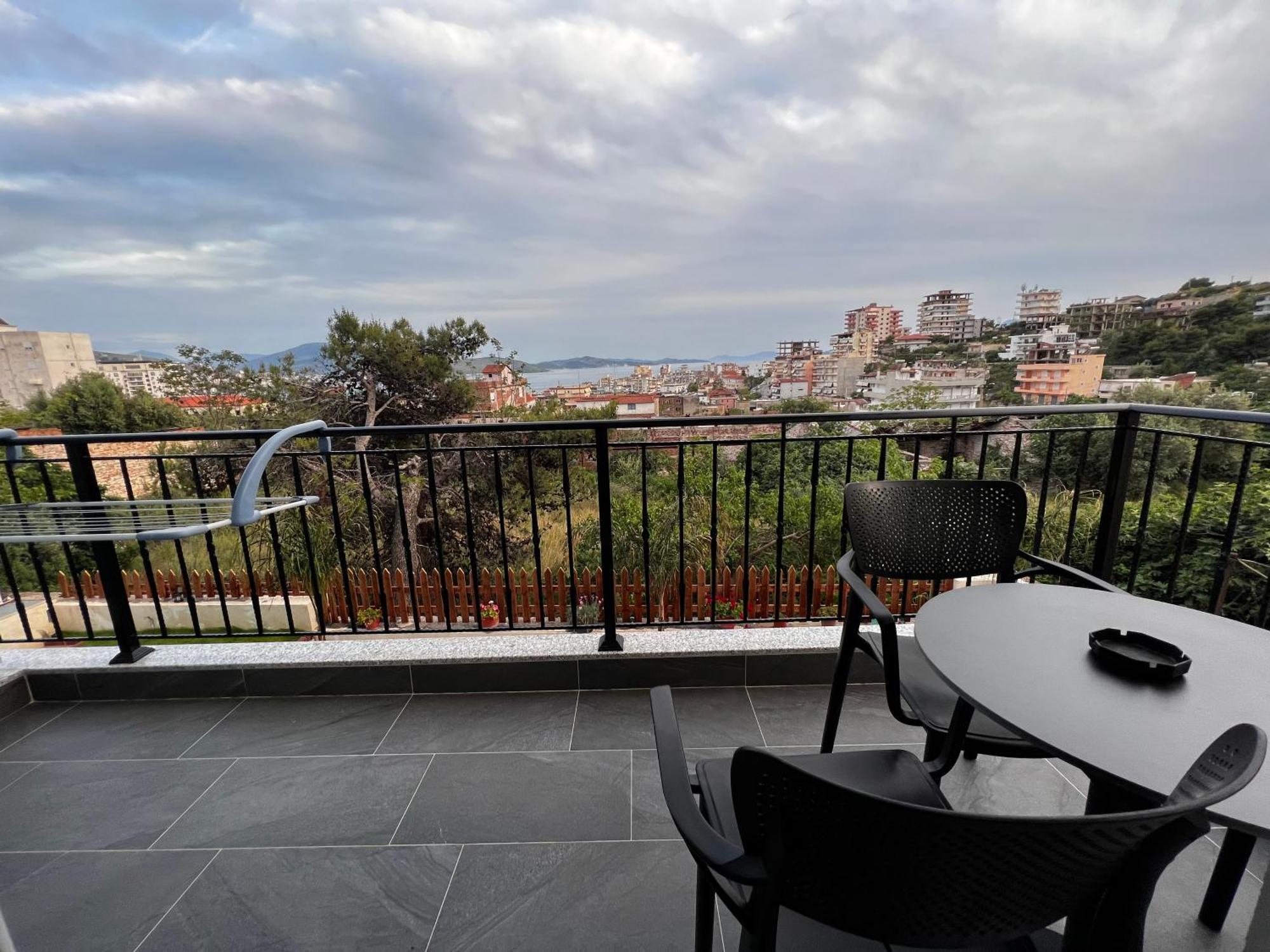 Appartamento The Gwen Sarandë Esterno foto